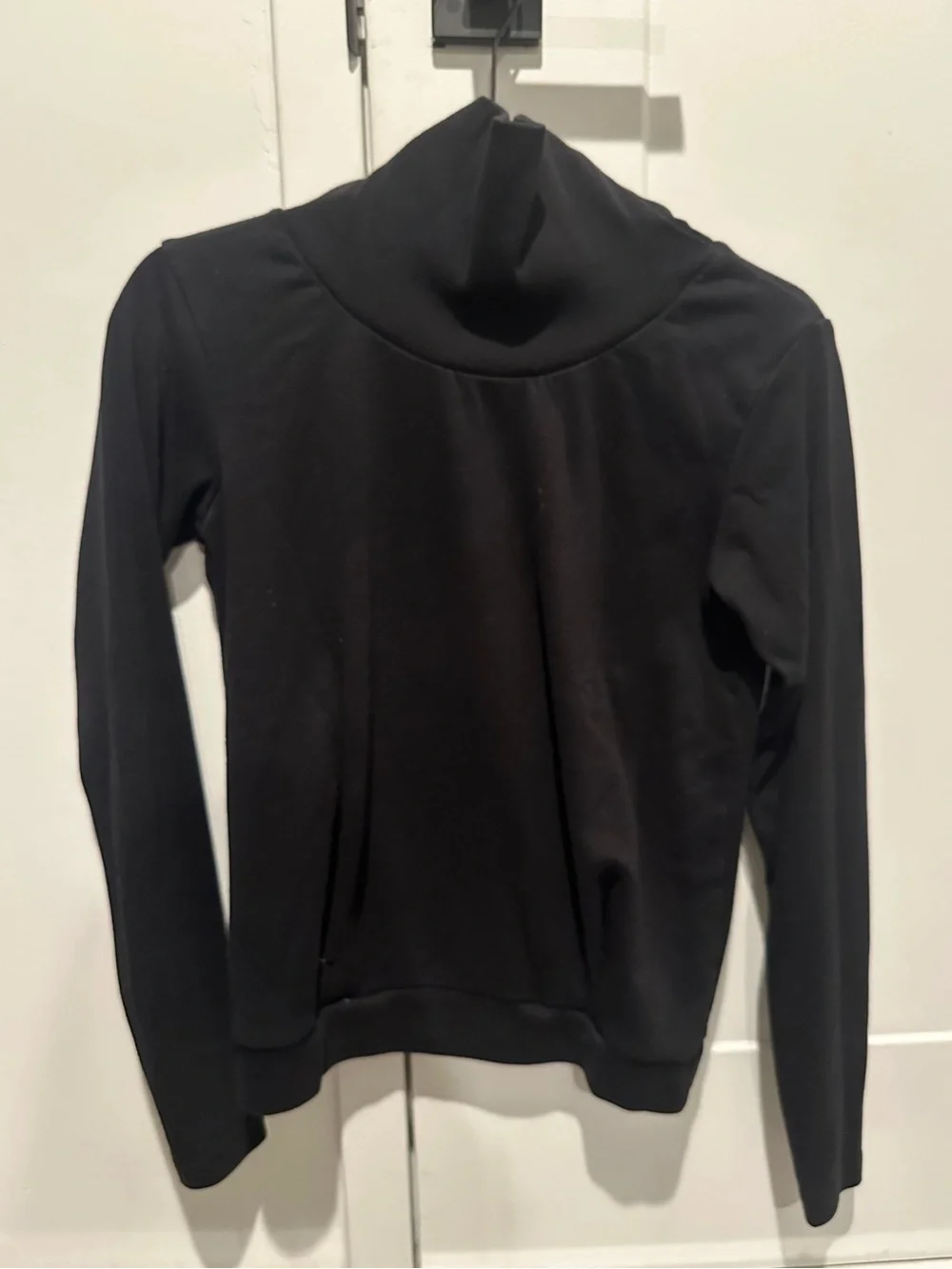 Alo sweatshirt